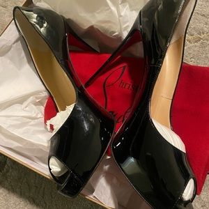 Christian Louboutin SZ 41
